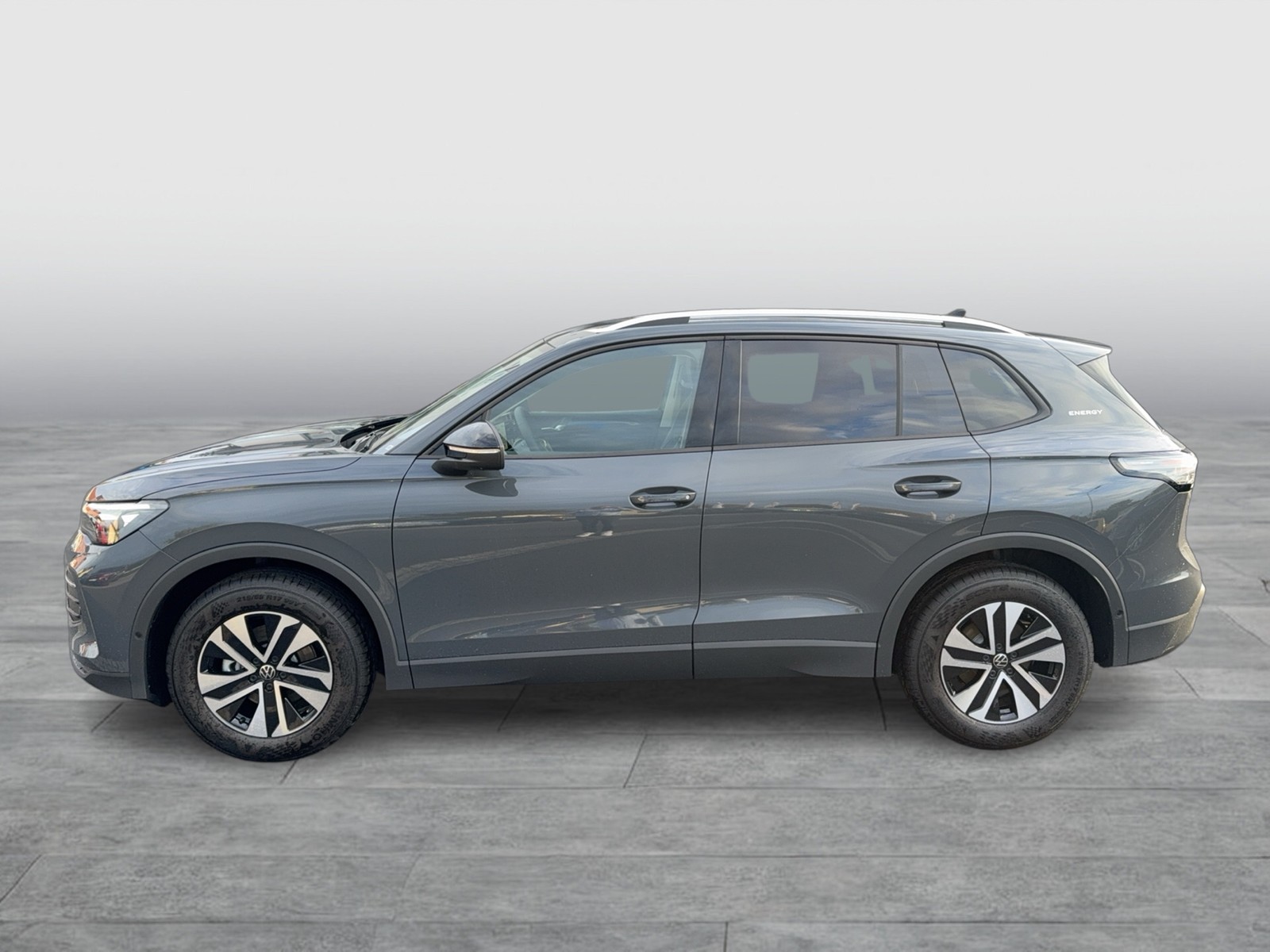 Fahrzeugabbildung Volkswagen Tiguan eTSI Life IQ-LED AHZV NAVI Kessy