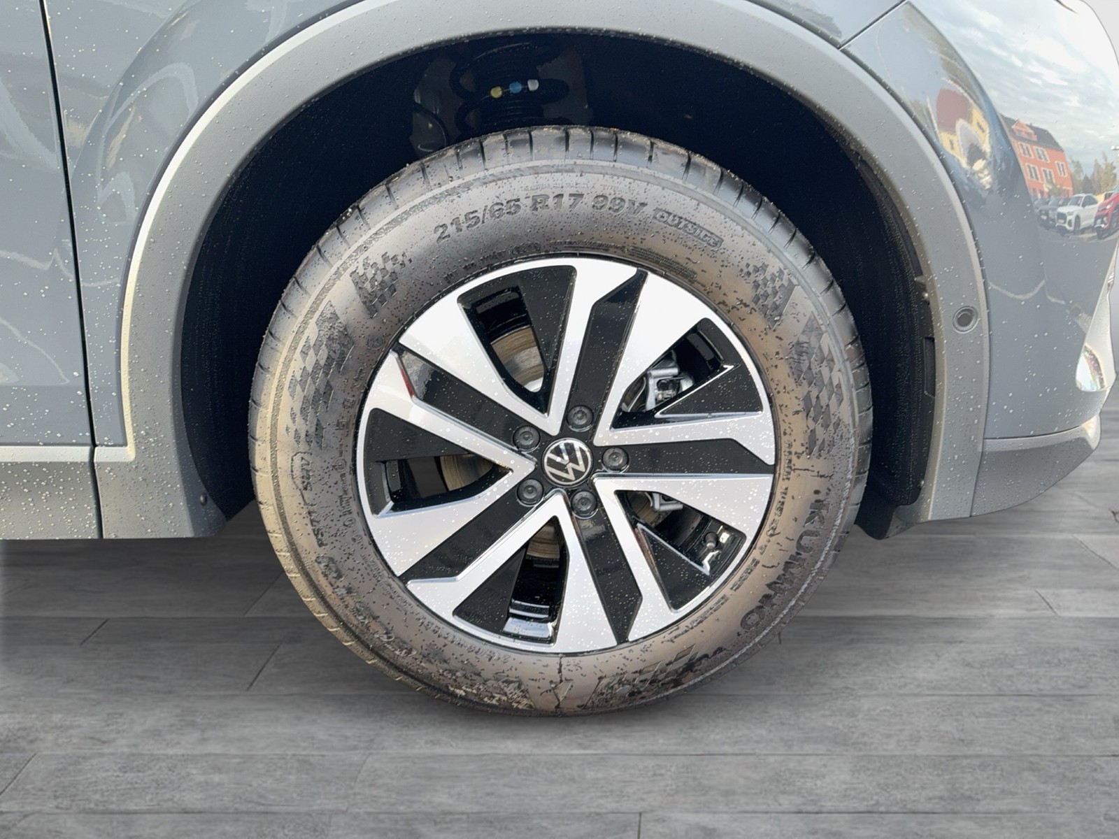 Fahrzeugabbildung Volkswagen Tiguan eTSI Life IQ-LED AHZV NAVI Kessy