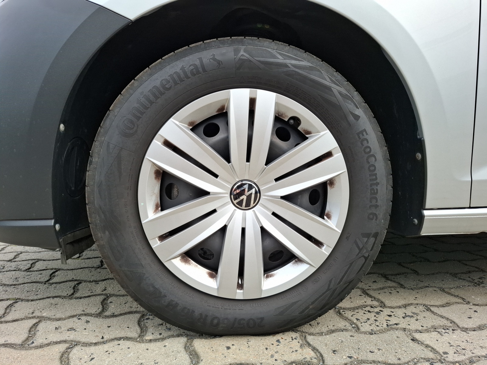 Fahrzeugabbildung Volkswagen Caddy Kombi TDI Basis Navi Klima DAB ACC PDC SH