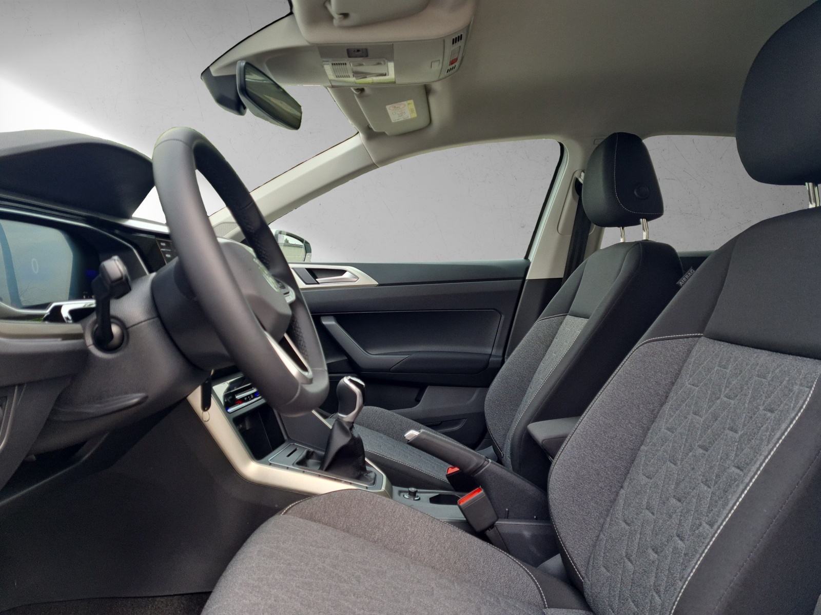 Fahrzeugabbildung Volkswagen Polo Move LED AppCon ACC PDC Lane-Assist SHZ