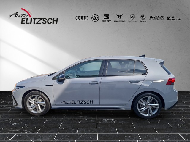 Fahrzeugabbildung Volkswagen Golf VIII TSI R-Line DSG Kamera Navi VC ACC PDC SH LM