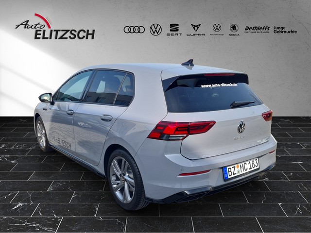 Fahrzeugabbildung Volkswagen Golf VIII TSI R-Line DSG Kamera Navi VC ACC PDC SH LM