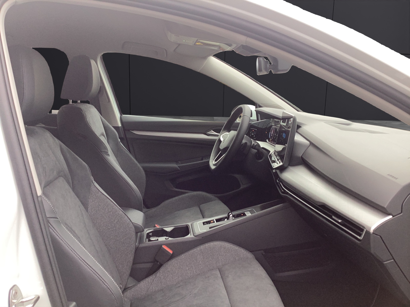 Fahrzeugabbildung Volkswagen Golf VIII Variant Life TDI DSG LED+ ACC AHK SH HuD RearView Navi