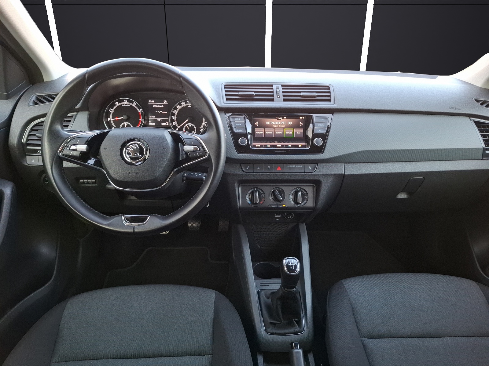 Fahrzeugabbildung SKODA Fabia Combi TSI Active Klima PDC SH LM