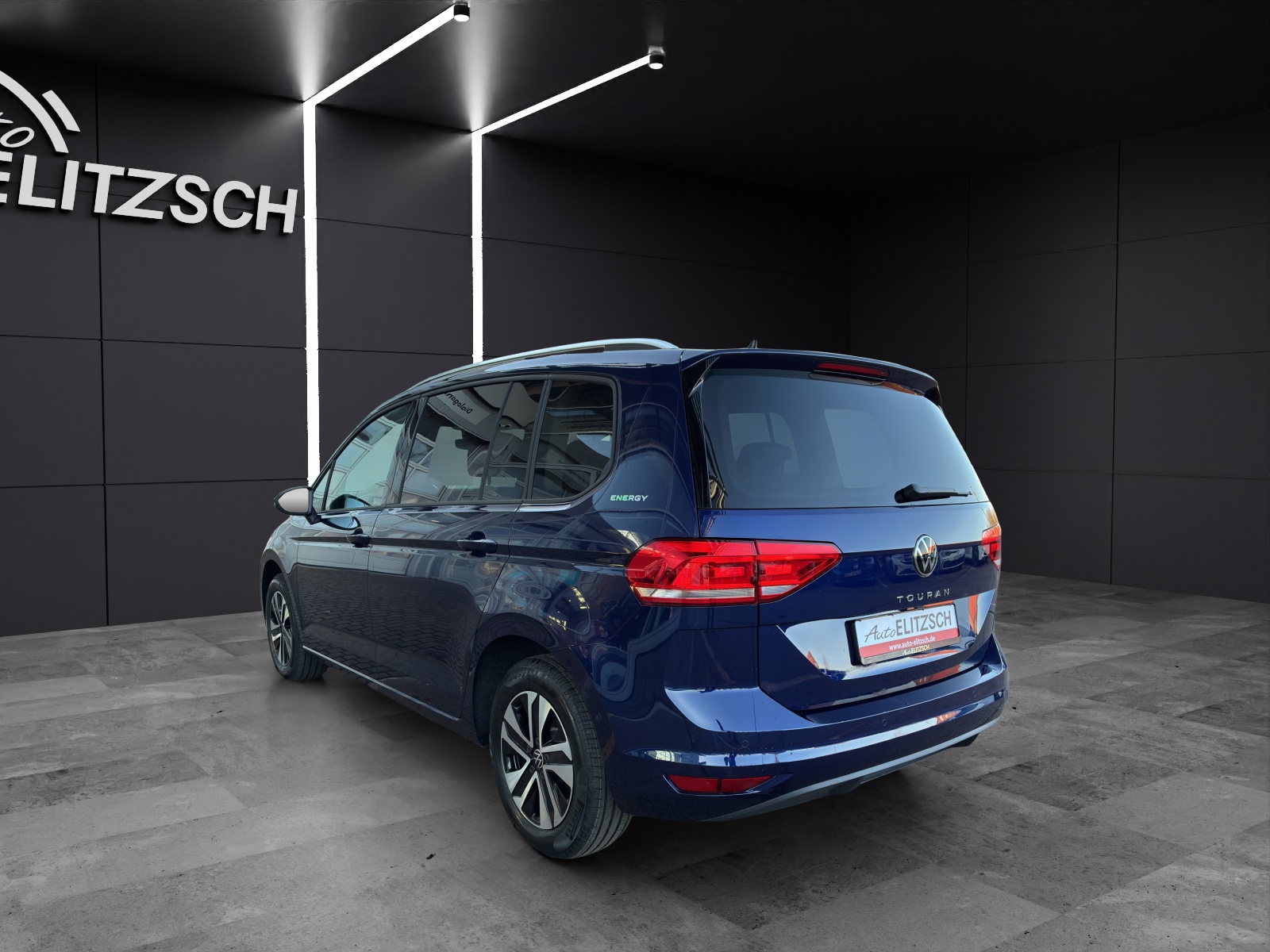 Fahrzeugabbildung Volkswagen Touran Comfortline AHZV DAB ACC