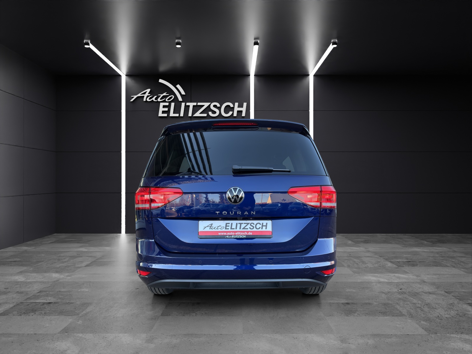 Fahrzeugabbildung Volkswagen Touran Comfortline AHZV DAB ACC