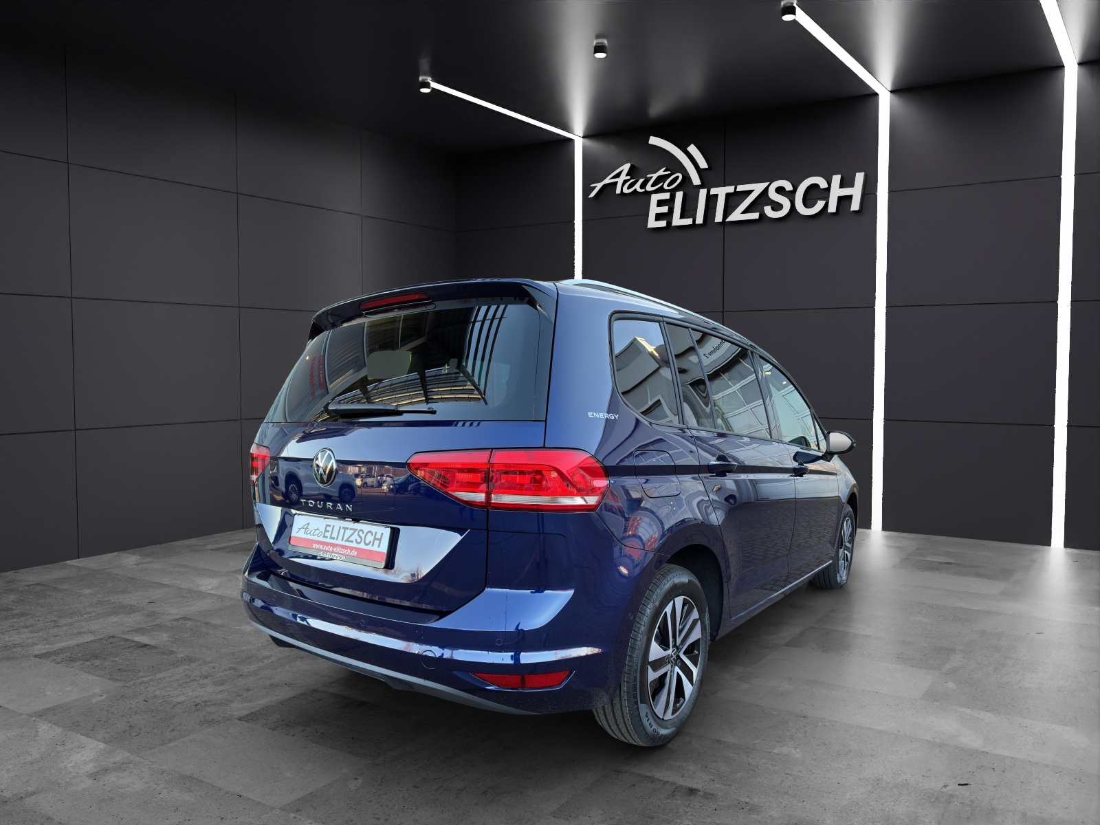 Fahrzeugabbildung Volkswagen Touran Comfortline AHZV DAB ACC