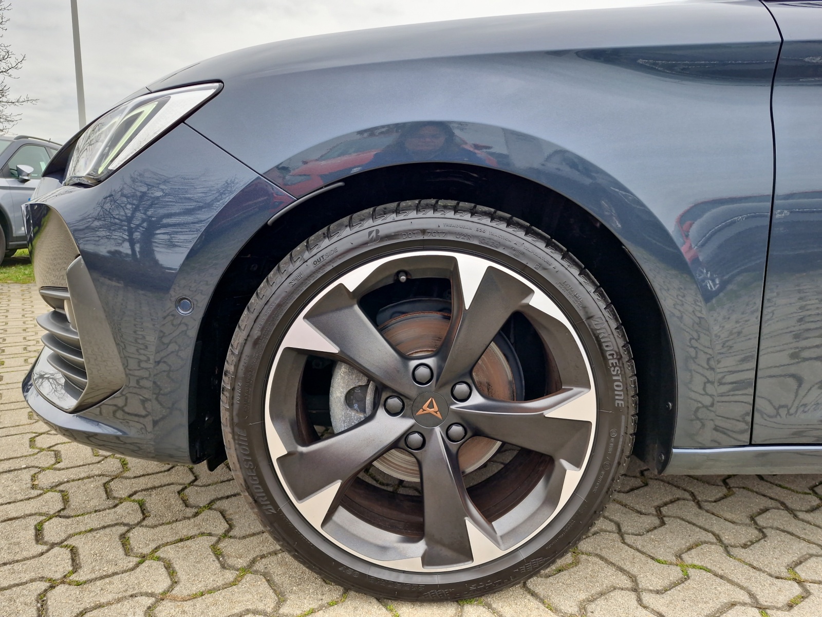 Fahrzeugabbildung CUPRA Leon Sportstourer 1.5 TSI ACC KAMERA LED
