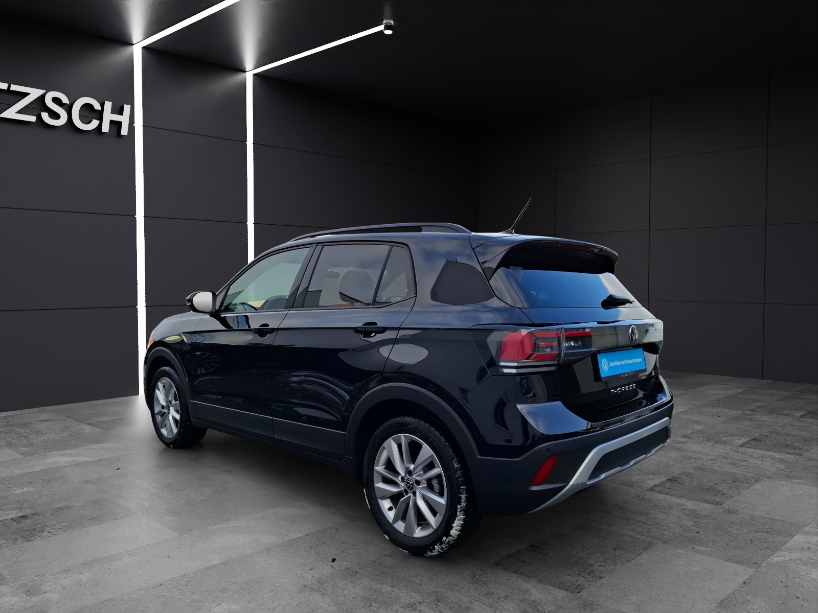 Fahrzeugabbildung Volkswagen T-Cross TSI Life DSG LED AID ACC PDC SH 17