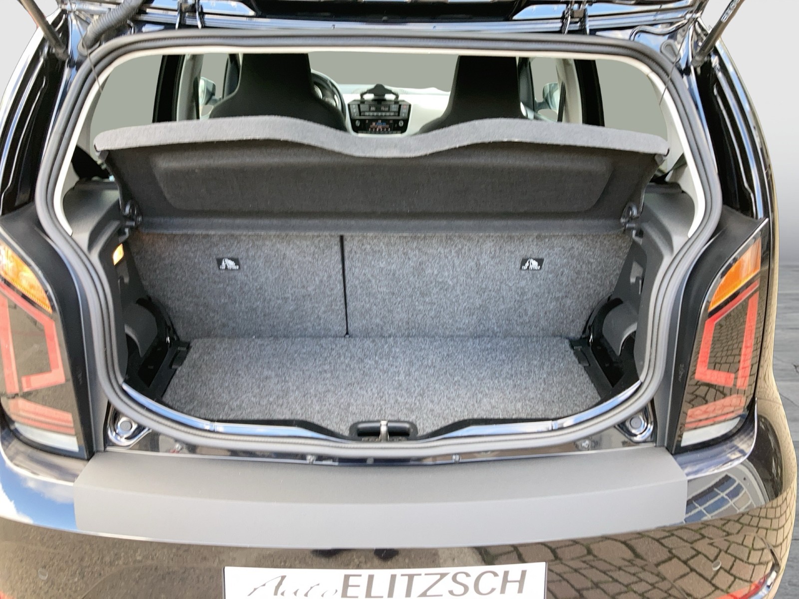 Fahrzeugabbildung Volkswagen e-up! Style Plus RFK PDC SH