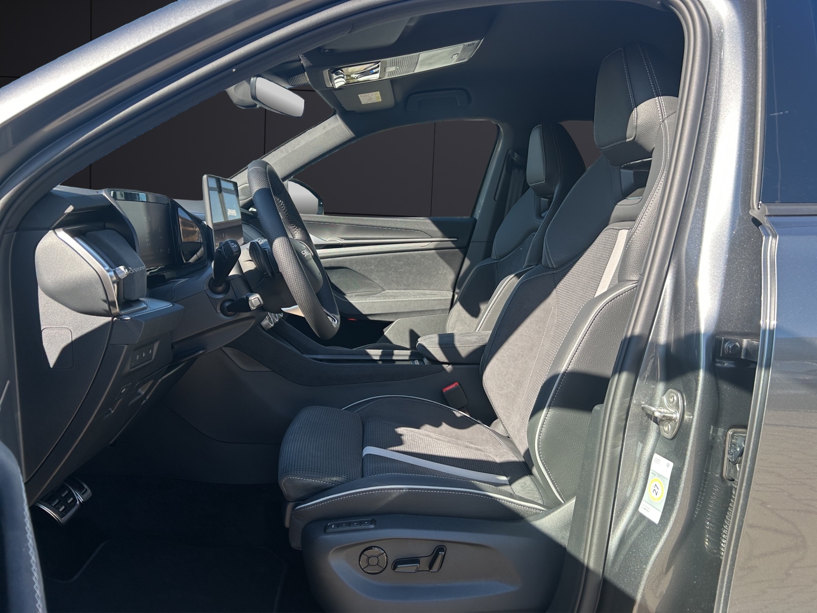 Fahrzeugabbildung SKODA Kodiaq 2.0 TDI 4x4 Sportline MATRIX AHK