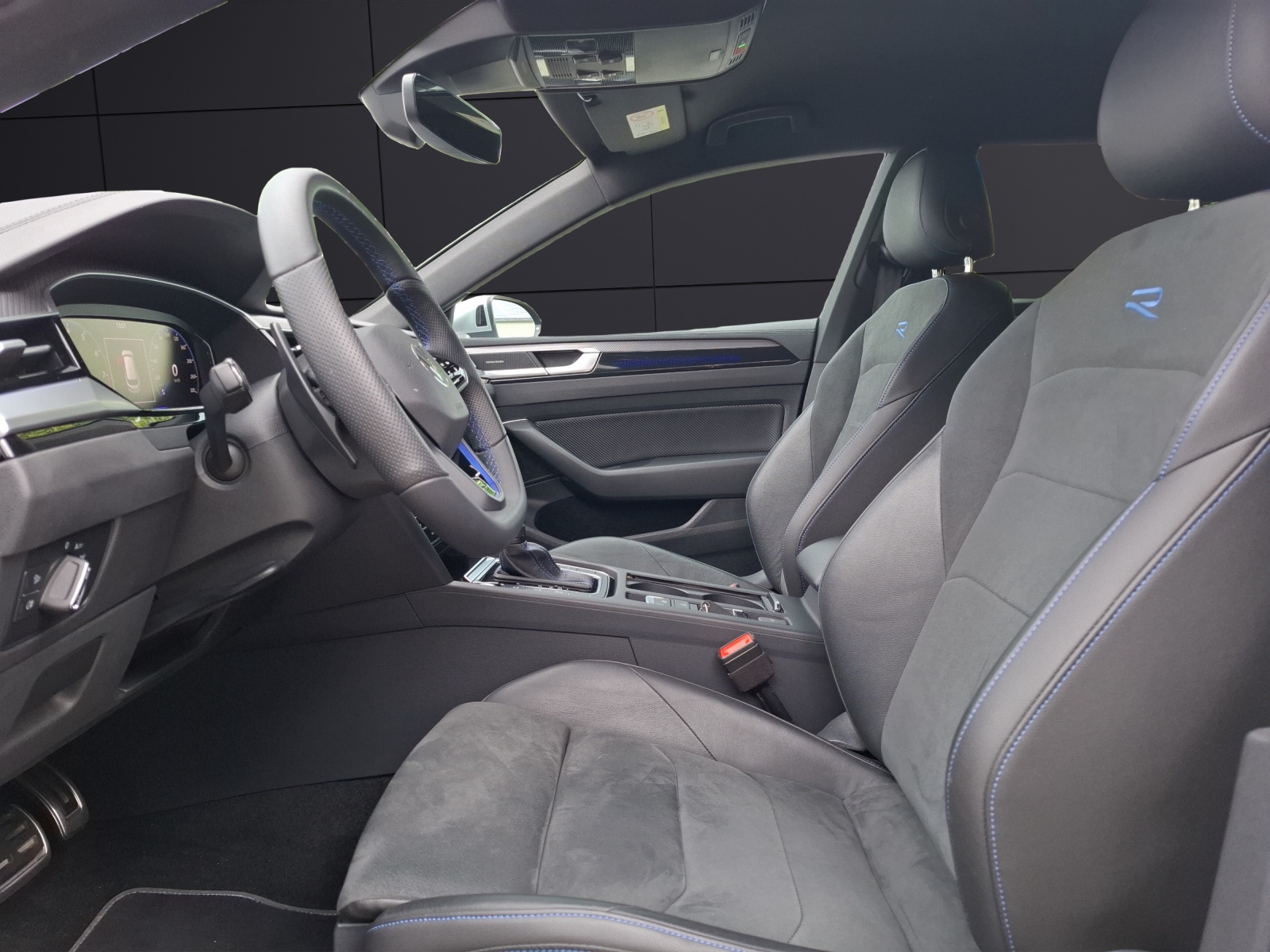 Fahrzeugabbildung Volkswagen Arteon SB R DSG 4M Matrix AID ACC RFK Harman 20