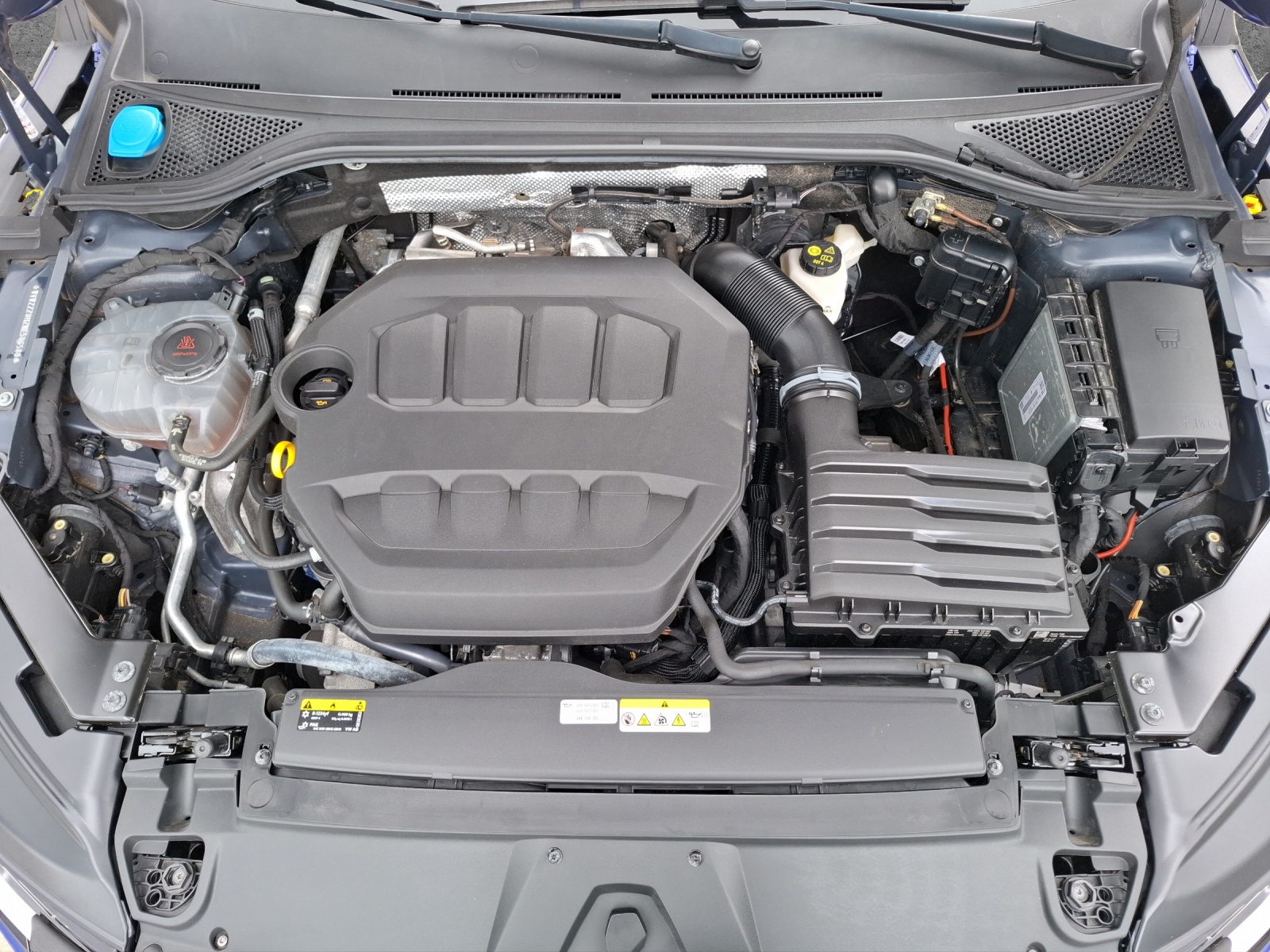 Fahrzeugabbildung Volkswagen Arteon SB R DSG 4M Matrix AID ACC RFK Harman 20