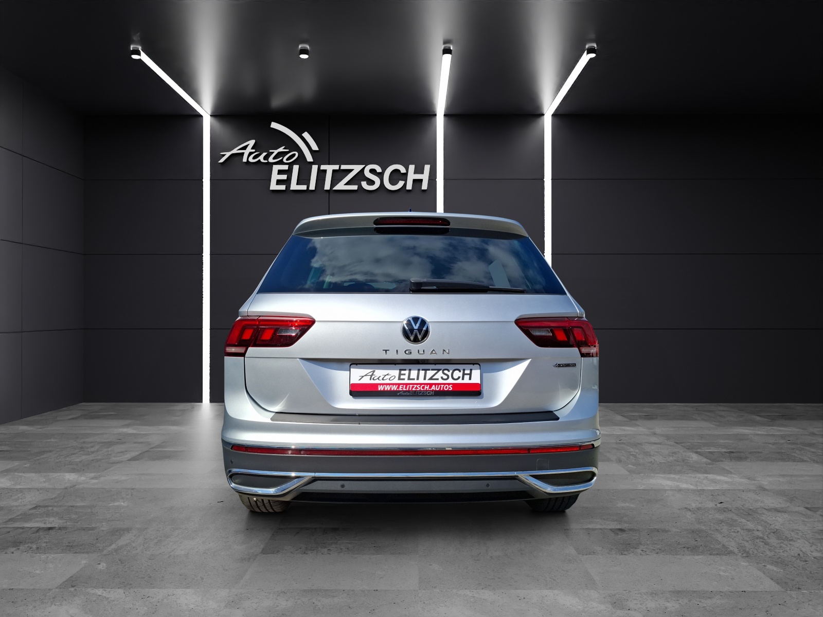 Fahrzeugabbildung Volkswagen Tiguan TSI Elegance DSG 4M Matrix Navi AID ACC RFK SH 19