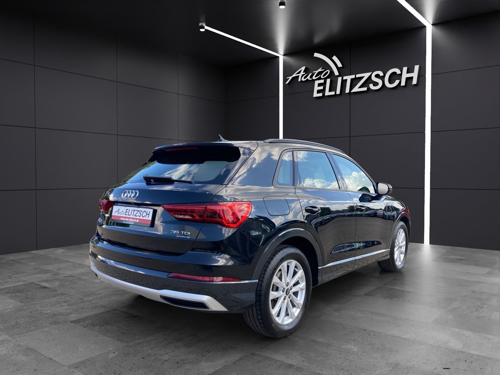 Fahrzeugabbildung Audi Q3 35 TDI advanced quattro S-tronic LED AHK Navi AVC RFK SH 18