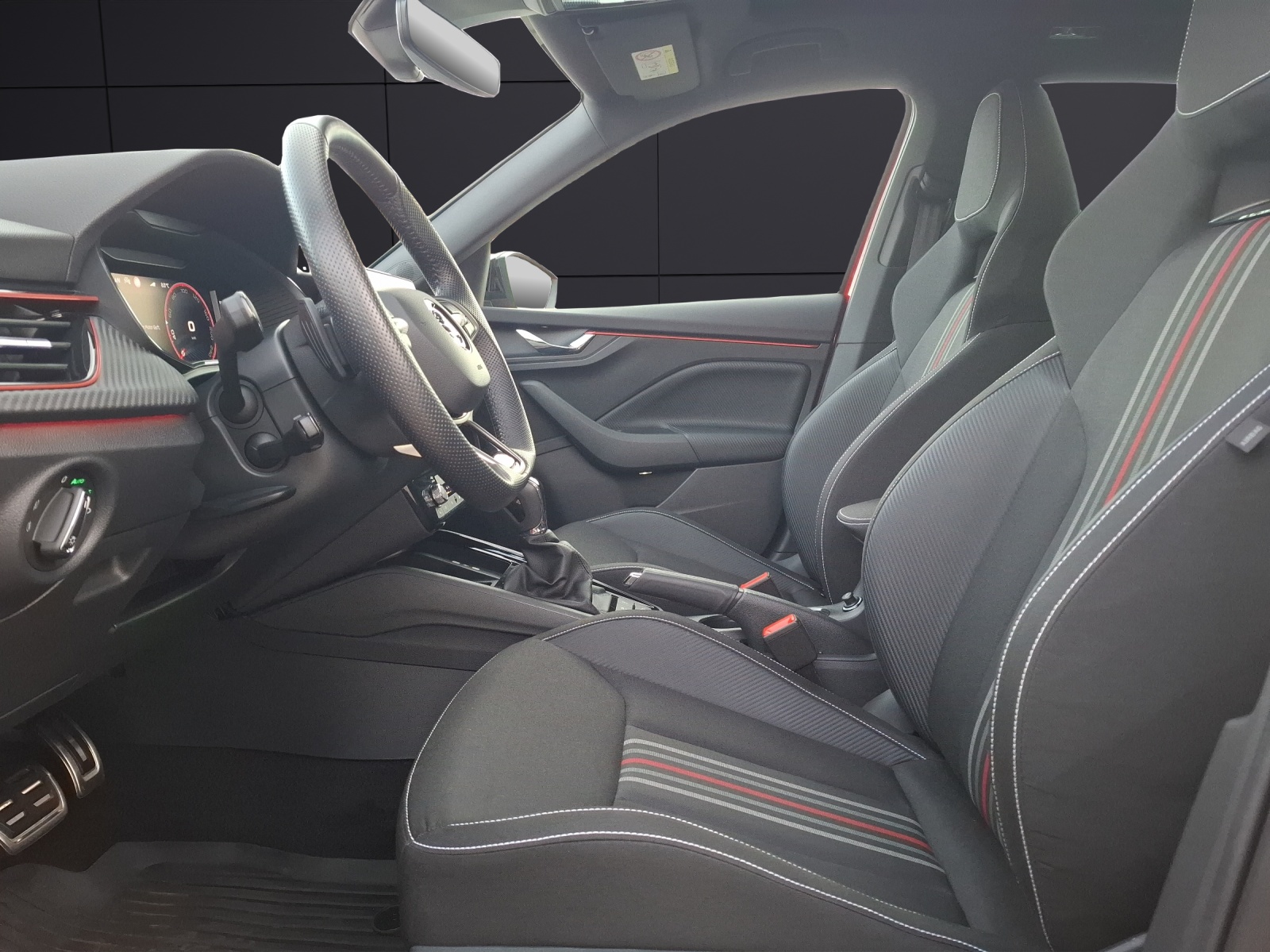 Fahrzeugabbildung SKODA Kamiq TSI Monte Carlo DSG Matrix Navi Pano AID ACC RFK SH 18