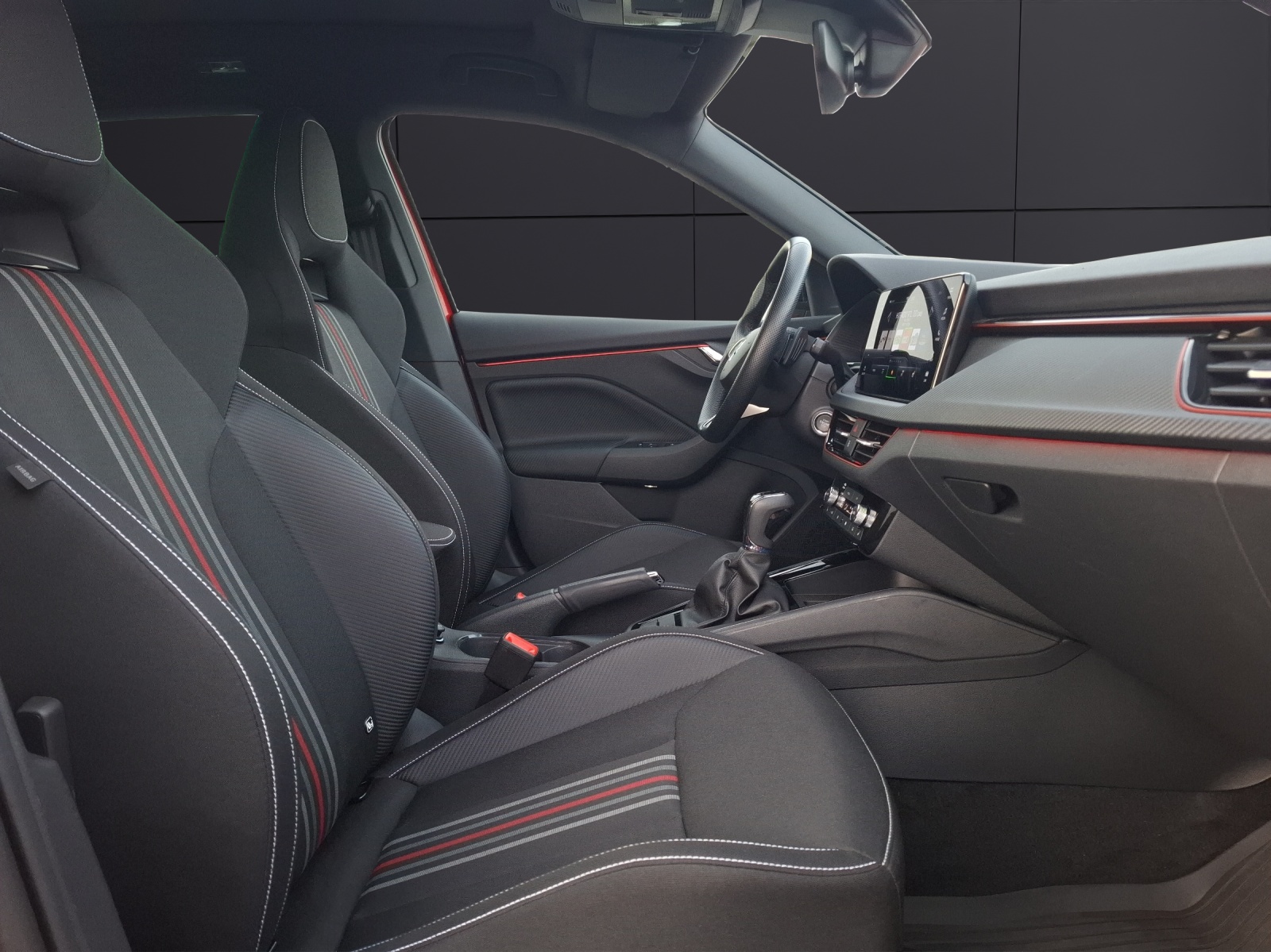 Fahrzeugabbildung SKODA Kamiq TSI Monte Carlo DSG Matrix Navi Pano AID ACC RFK SH 18