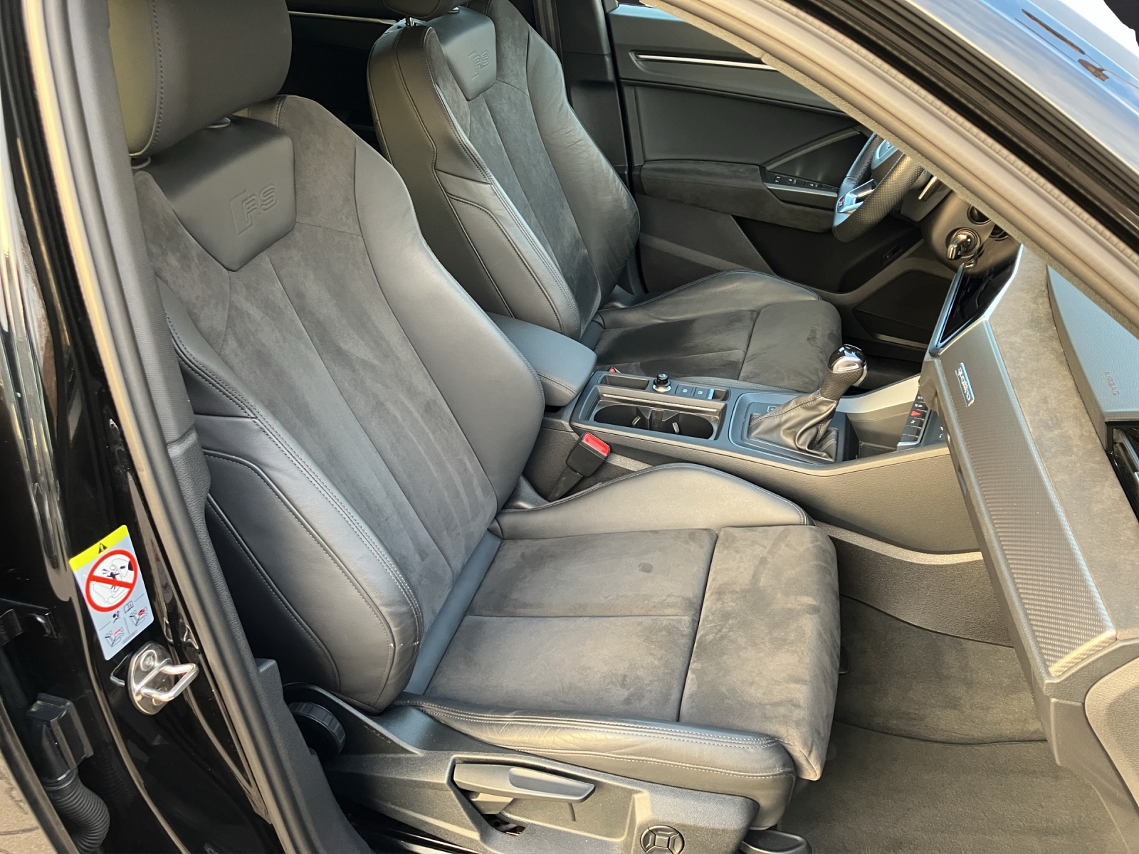 Fahrzeugabbildung Audi RS Q3 Sportback 2.5 TFSI quattro HD-Matrix AHK Virtual Sportabgas 21