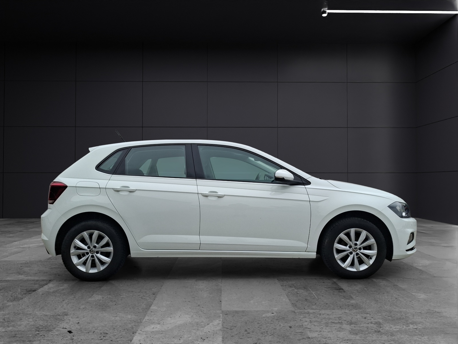 Fahrzeugabbildung Volkswagen Polo TSI Highline Navi Climatronic ACC PDC SH LM