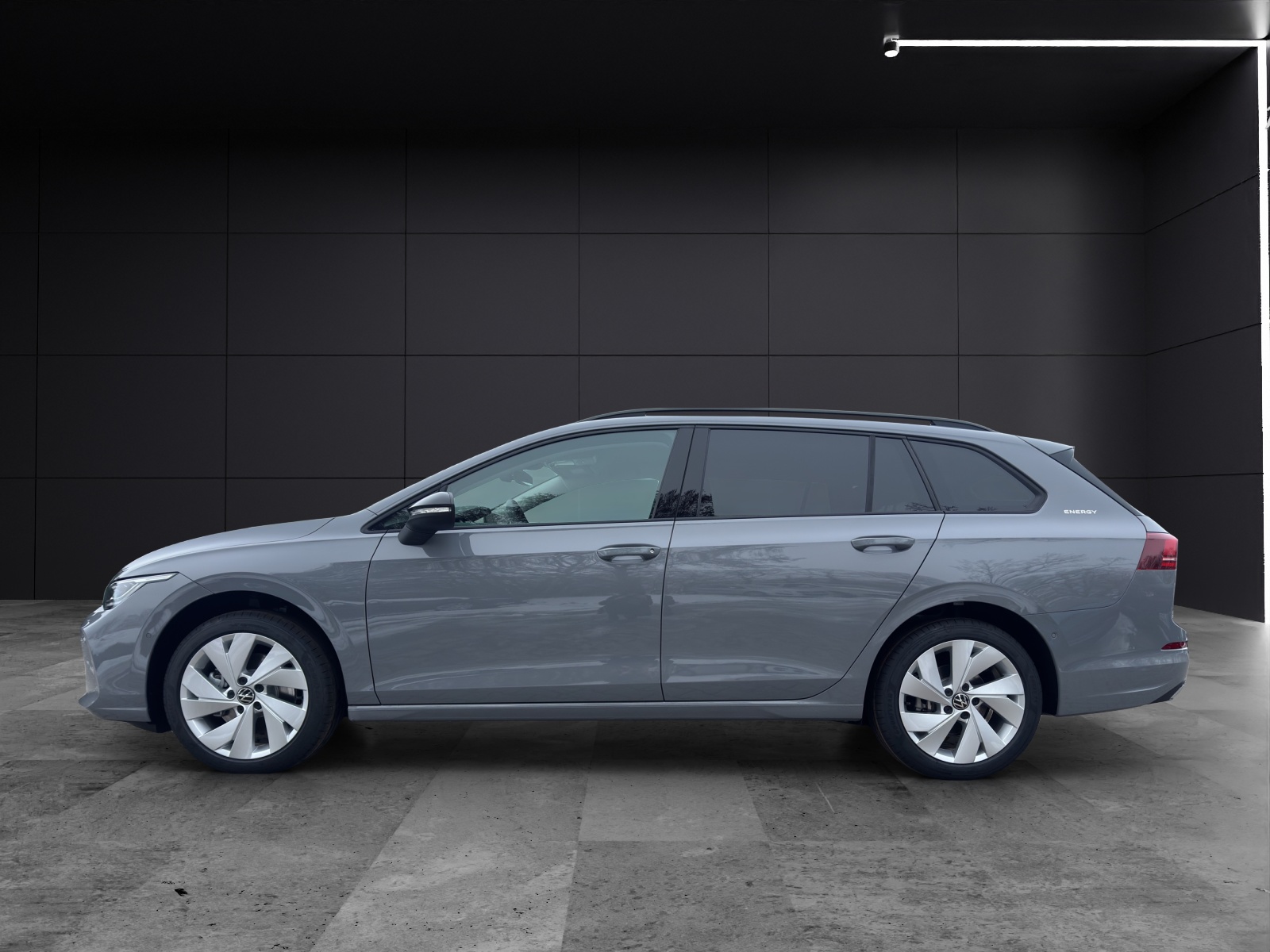 Fahrzeugabbildung Volkswagen Golf VIII Variant Energy TDI DSG LED ACC AHK SH RearView Ambiente Navi DAB+