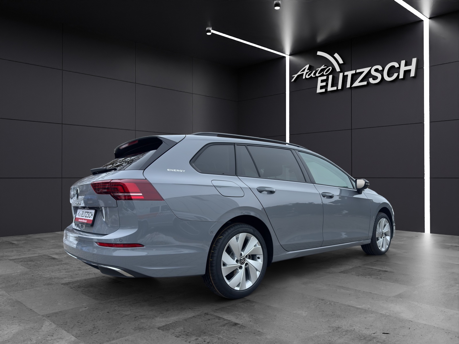 Fahrzeugabbildung Volkswagen Golf VIII Variant Energy TDI DSG LED ACC AHK SH RearView Ambiente Navi DAB+