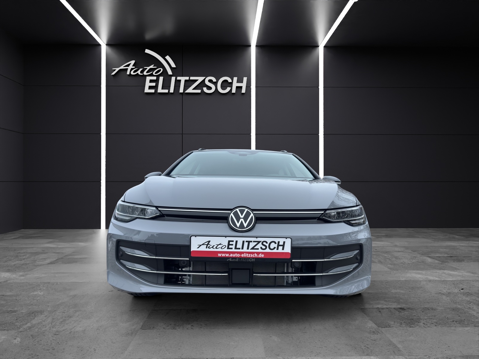 Fahrzeugabbildung Volkswagen Golf VIII Variant Energy TDI DSG LED ACC AHK SH RearView Ambiente Navi DAB+