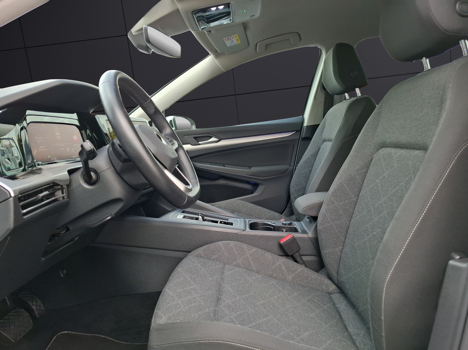 Fahrzeugabbildung Volkswagen Golf VIII eTSI DSG MatrixLED Kamera ACC