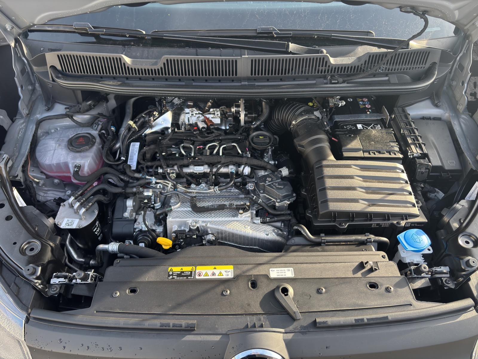 Fahrzeugabbildung Volkswagen Caddy Kasten TDI KLIMA PDC GRA VORB. AHK