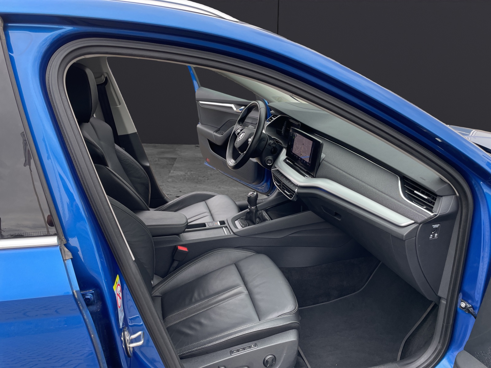 Fahrzeugabbildung SKODA Octavia Combi TSI Style Matrix Navi Pano HUD Leder ACC RFK SH
