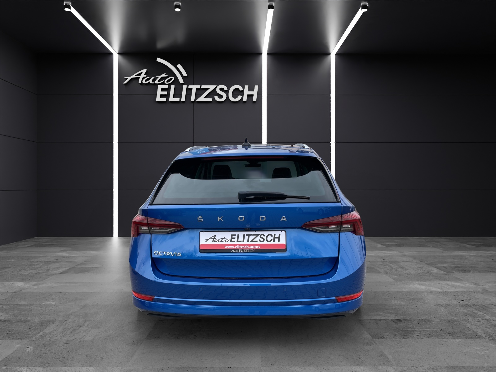 Fahrzeugabbildung SKODA Octavia Combi TSI Style Matrix Navi Pano HUD Leder ACC RFK SH