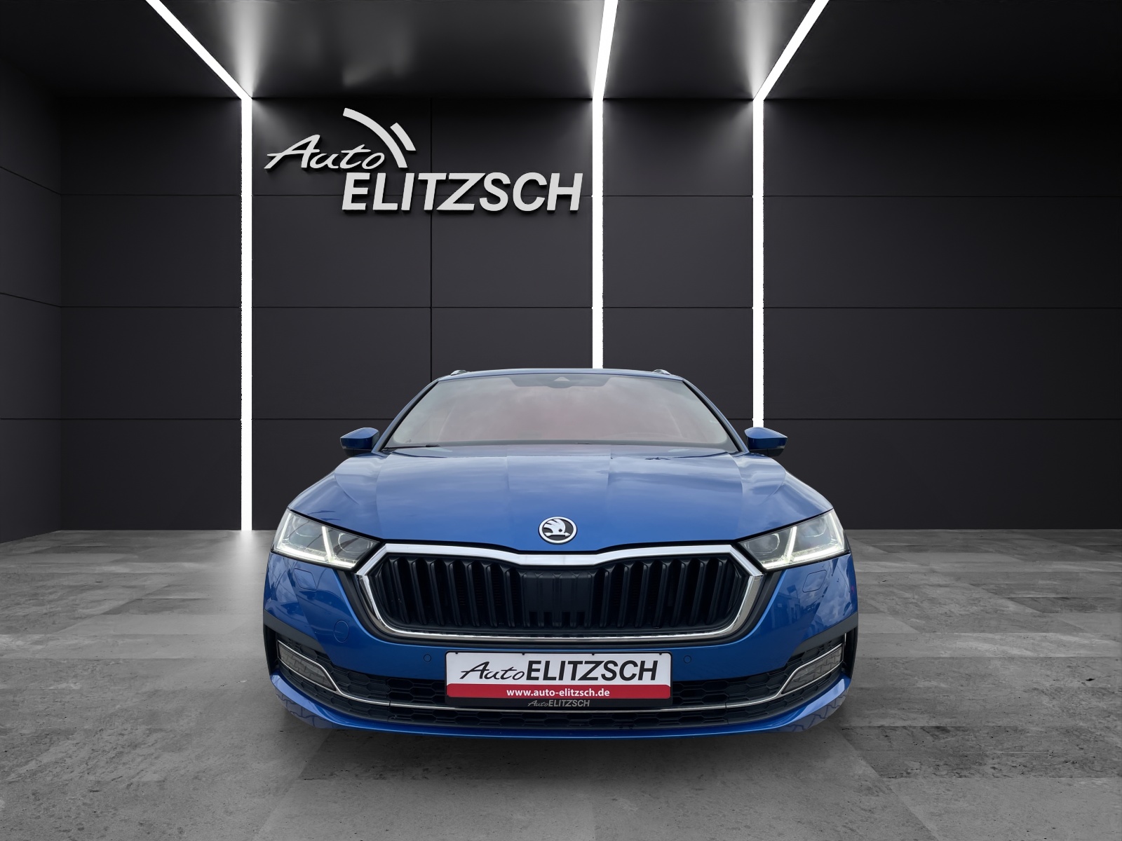 Fahrzeugabbildung SKODA Octavia Combi TSI Style Matrix Navi Pano HUD Leder ACC RFK SH