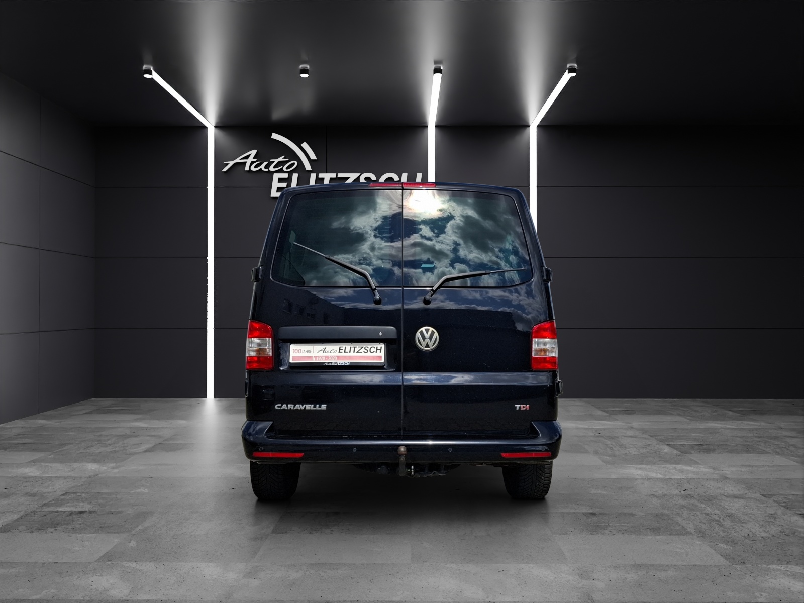 Fahrzeugabbildung Volkswagen T5 Caravelle TDI Comfortline DSG 8-Si AHK Navi GRA PDC SH