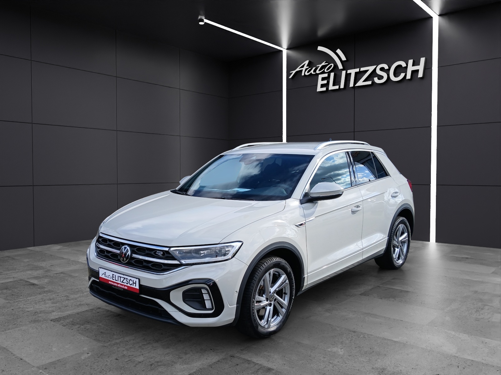Fahrzeugabbildung Volkswagen T-Roc TDI R-Line DSG LED AHK Navi AID ACC Park-Assist SH
