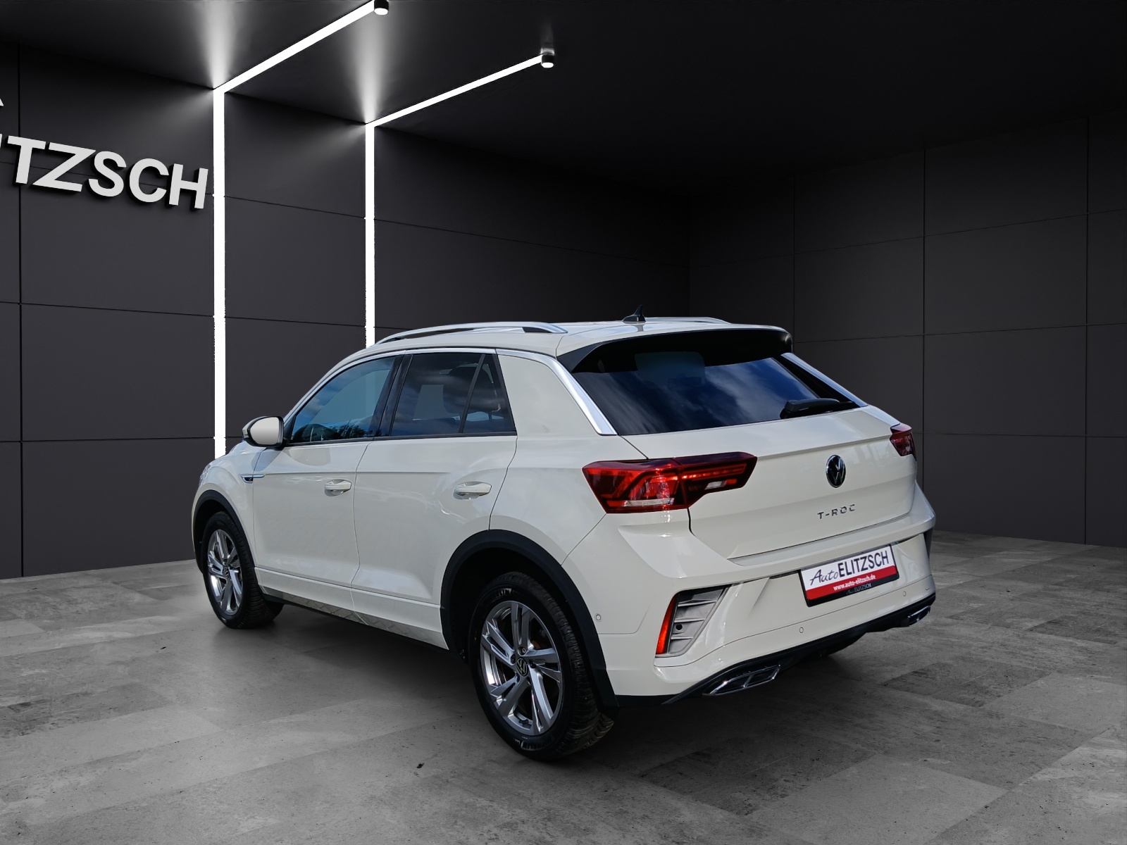 Fahrzeugabbildung Volkswagen T-Roc TDI R-Line DSG LED AHK Navi AID ACC Park-Assist SH