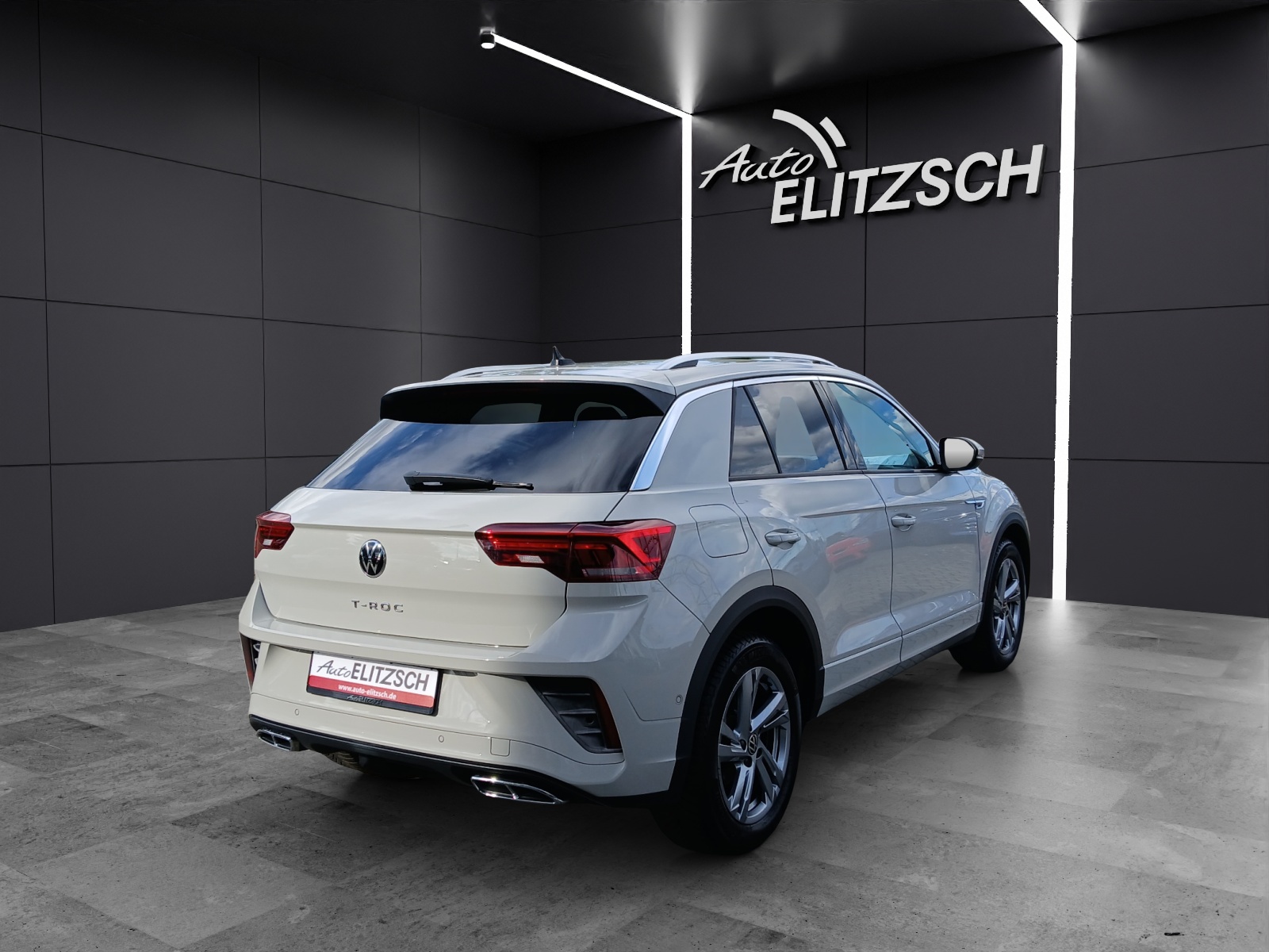Fahrzeugabbildung Volkswagen T-Roc TDI R-Line DSG LED AHK Navi AID ACC Park-Assist SH