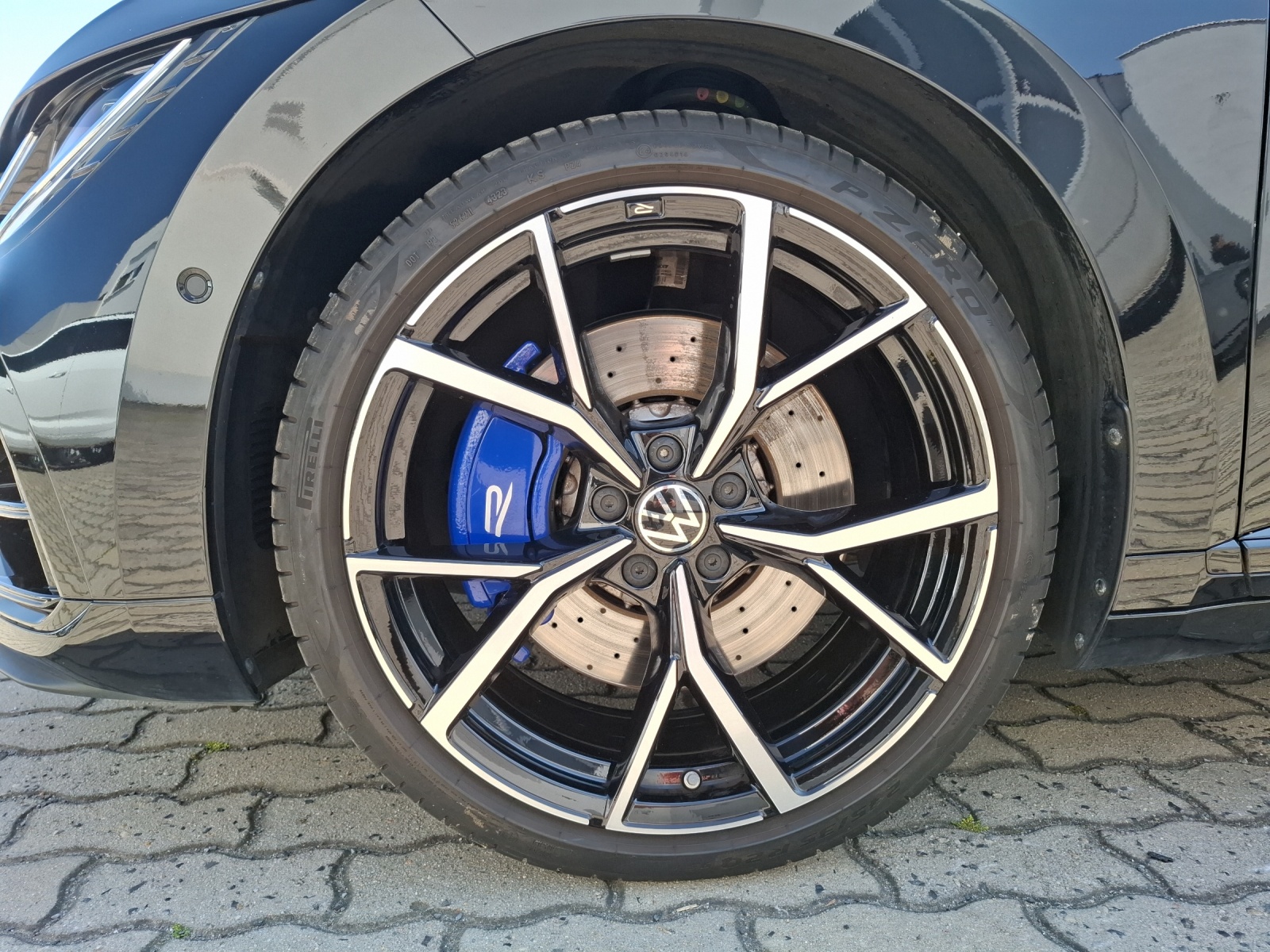 Fahrzeugabbildung Volkswagen Arteon SB R 4M DSG LED AHK Navi AID ACC RFK 20