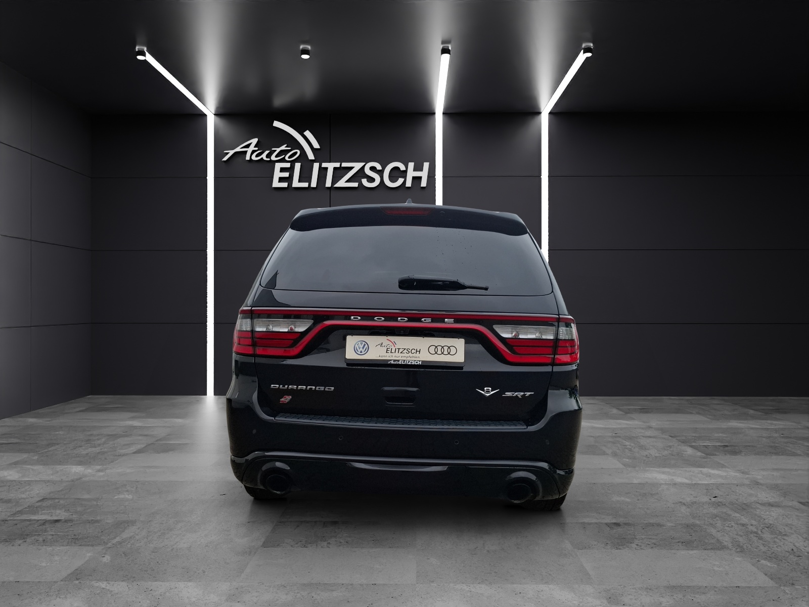 Fahrzeugabbildung Dodge Durango 6.4 SRT V8 Xenon Navi 4xSHZ AHK Pano 6-Sitzer Sternenhimmel