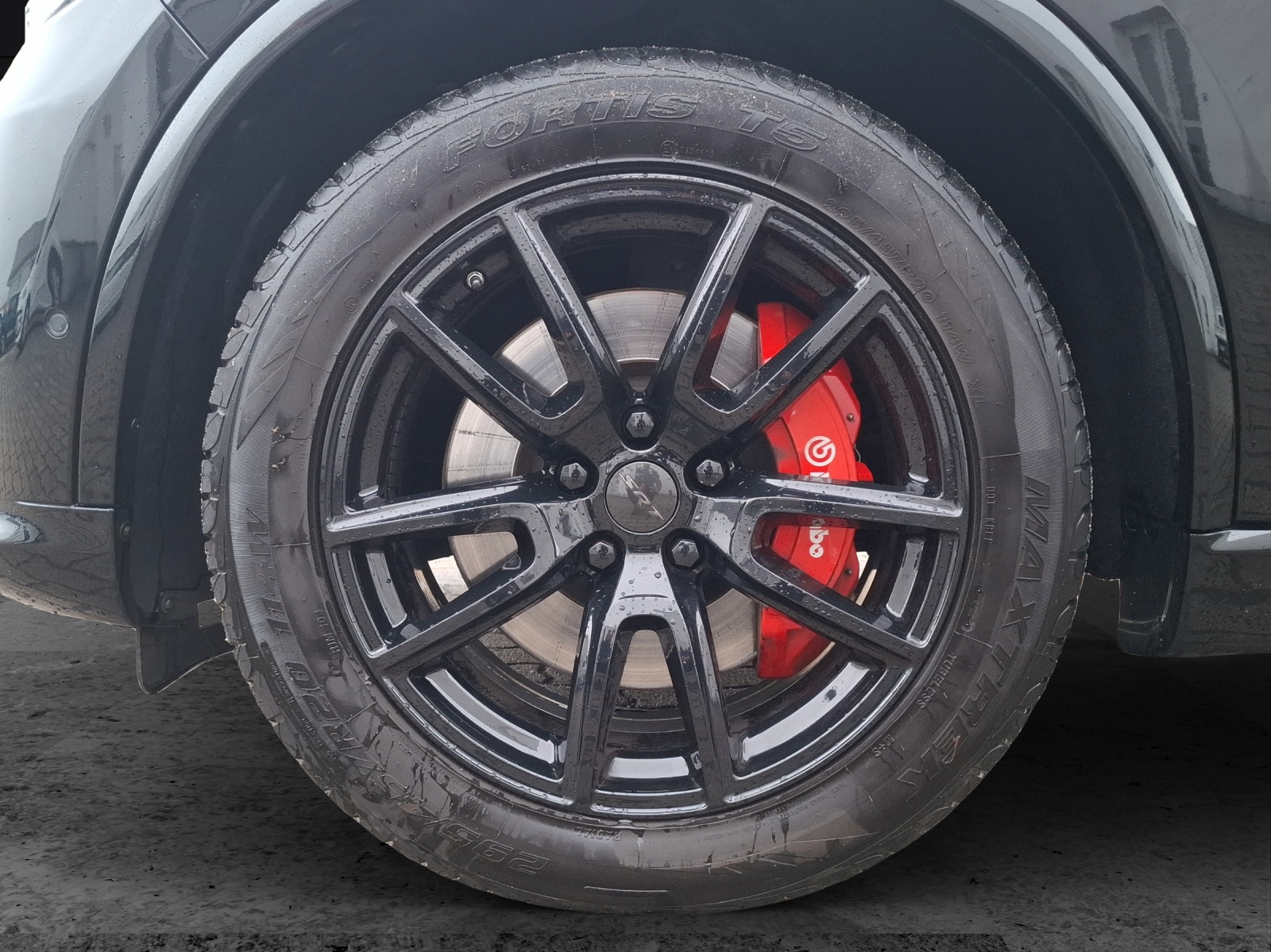 Fahrzeugabbildung Dodge Durango 6.4 SRT V8 Xenon Navi 4xSHZ AHK Pano 6-Sitzer Sternenhimmel