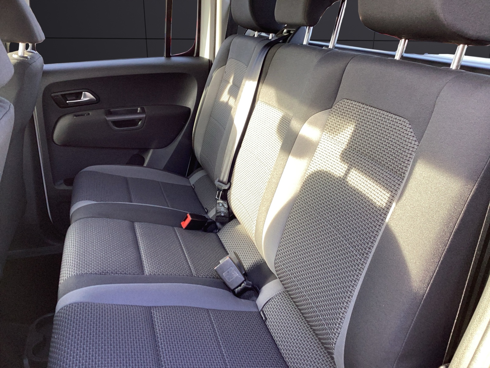 Fahrzeugabbildung Volkswagen Amarok TDI Comf. DC 4M Bi-Xenon AHK SH PDC AppConnect Navi Klima