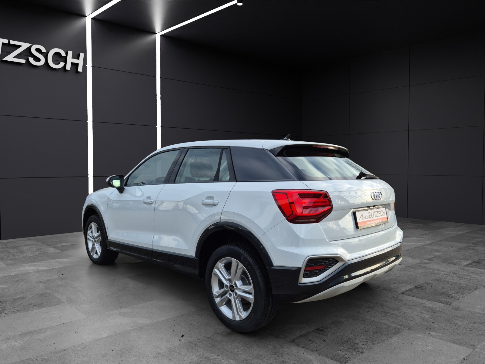 Fahrzeugabbildung Audi Q2 35 TFSI advanced Matrix Sportsitze