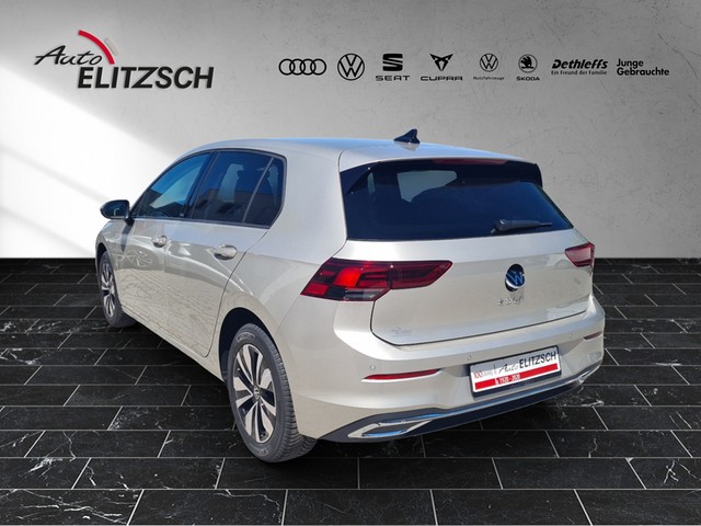 Fahrzeugabbildung Volkswagen Golf VIII Move TSI LED RFK AID SH LM
