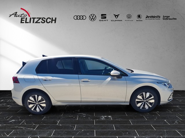 Fahrzeugabbildung Volkswagen Golf VIII Move TSI LED RFK AID SH LM
