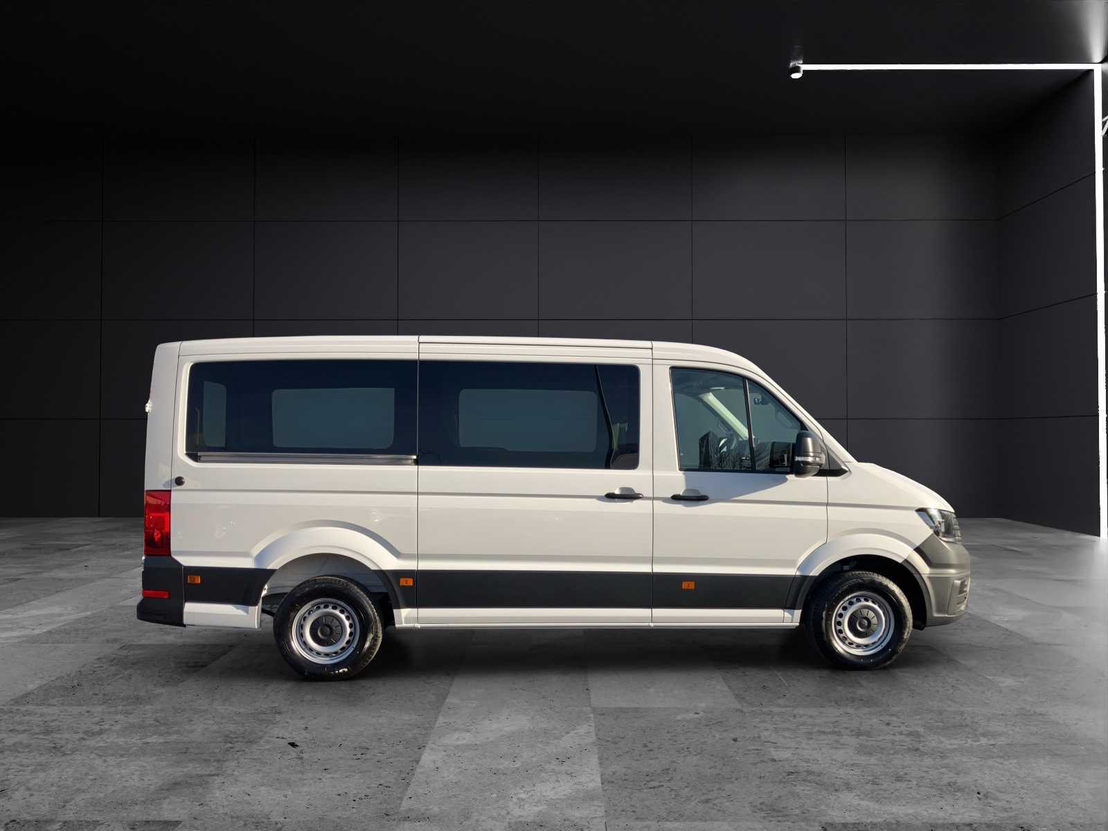 Fahrzeugabbildung Volkswagen Crafter Kasten 2,0l TDI 103 kW MR KAMERA KLIMA ACC PDC VORB. AHK