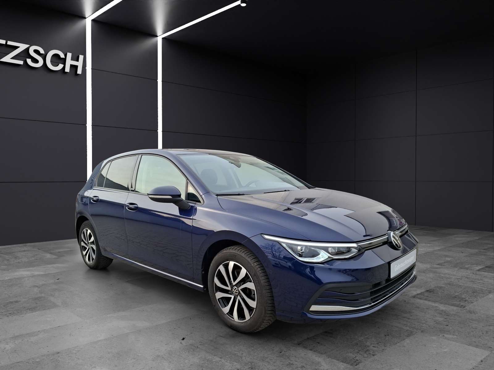 Fahrzeugabbildung Volkswagen Golf VIII TSI Active Standhzg. LEDplus Navi AID HUD ACC RFK SH