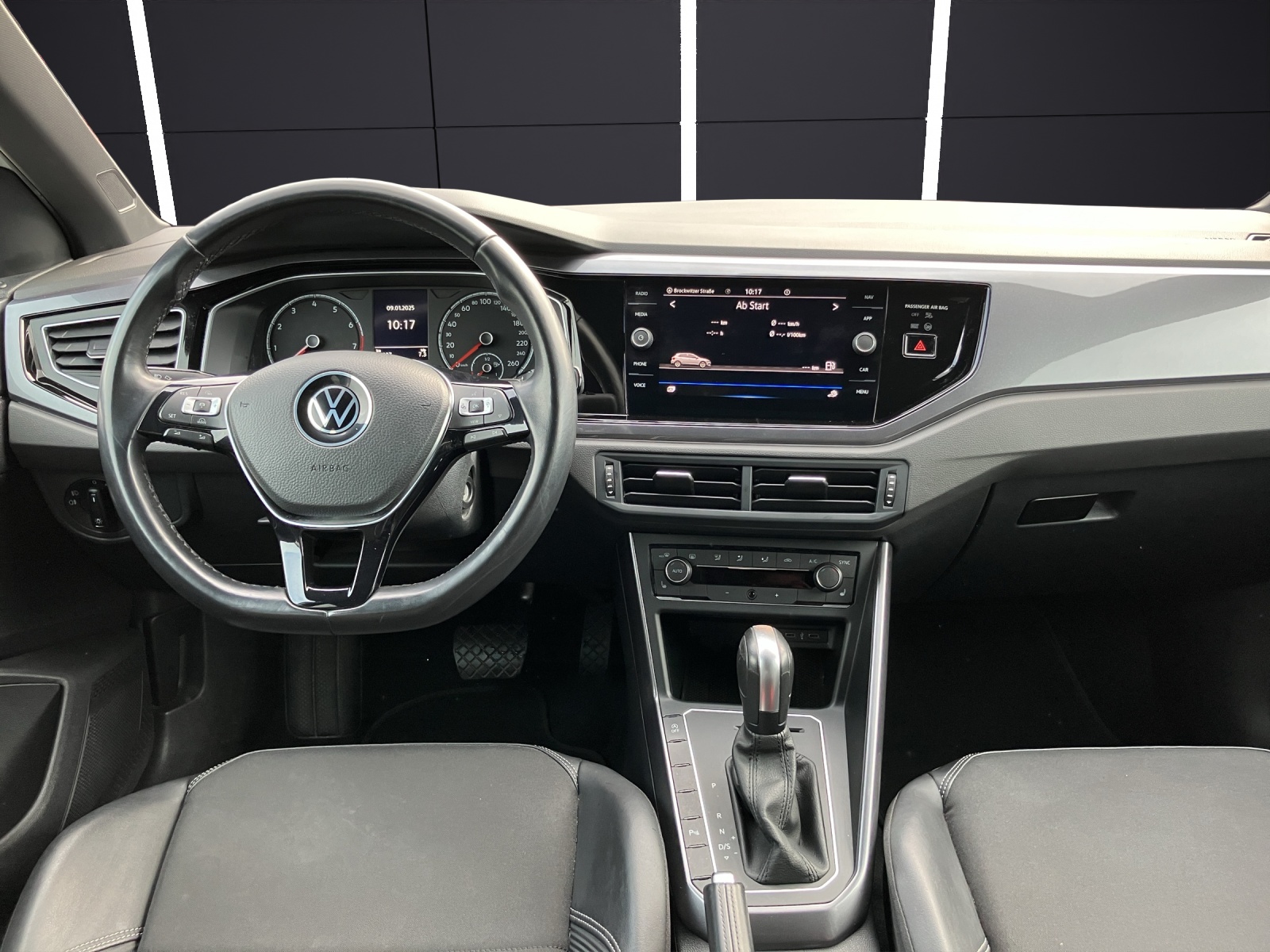 Fahrzeugabbildung Volkswagen Polo TSI Highline DSG LED ACC 16