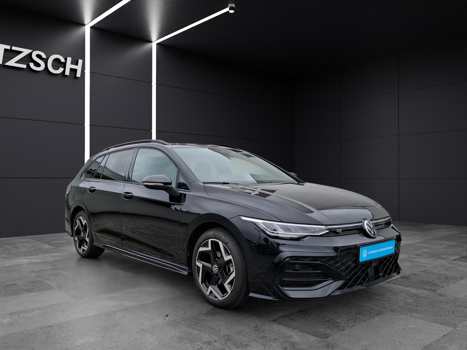 Fahrzeugabbildung Volkswagen Golf VIII Variant eTSI R-Line DSG LED Navi AID ACC RFK SH