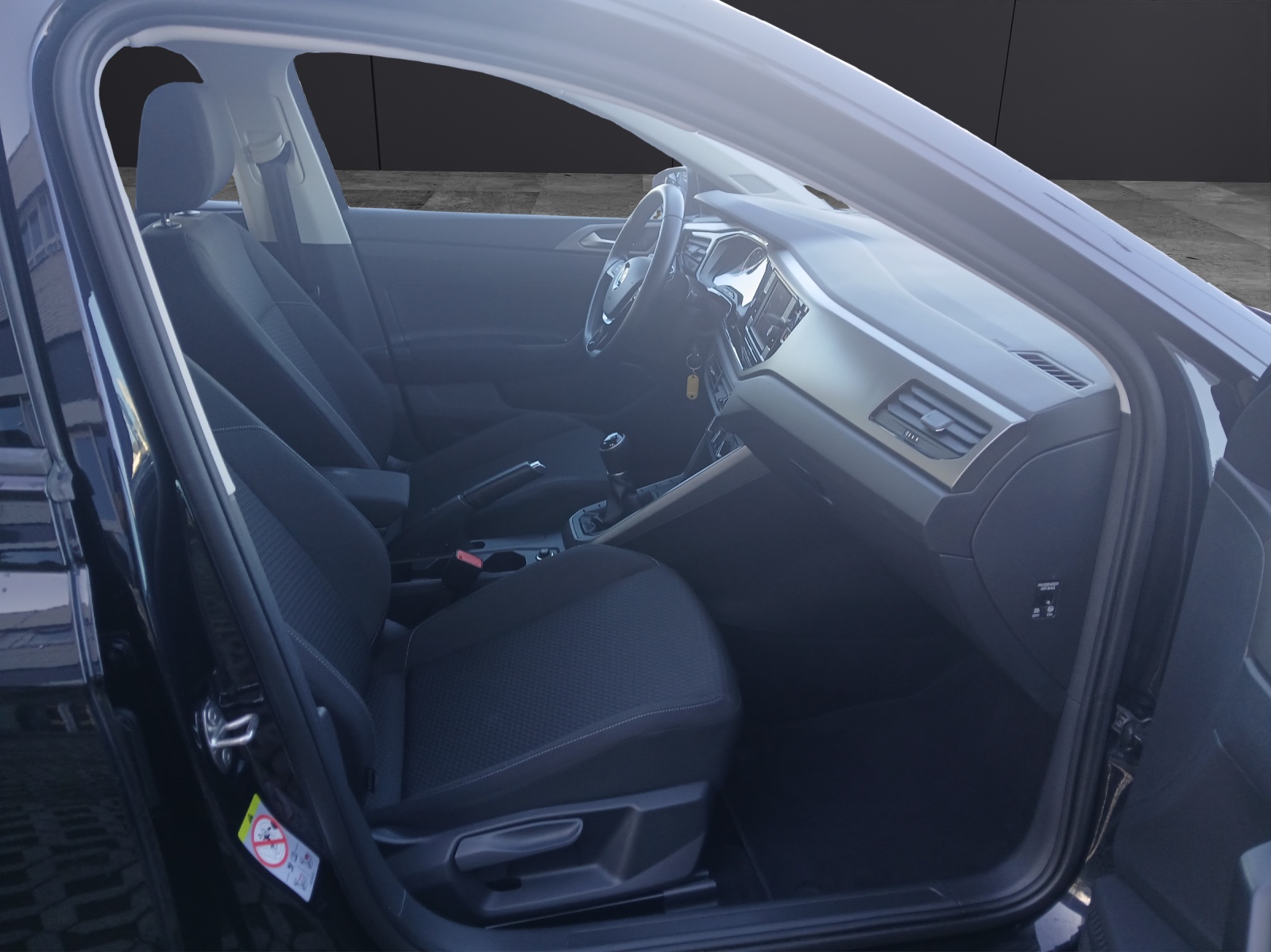 Fahrzeugabbildung Volkswagen Polo 1.0 Comfortline Klima Park-Assist SH