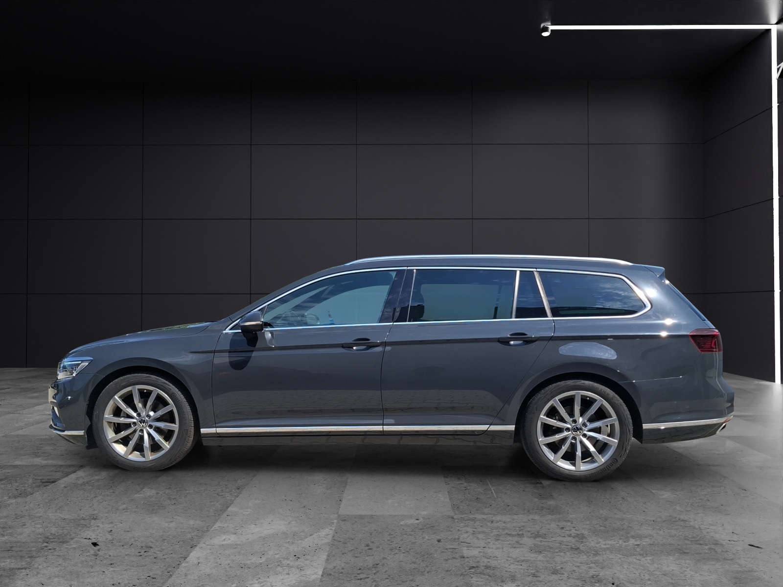 Fahrzeugabbildung Volkswagen Passat Variant TDI Elegance DSG R-Line Matrix AHK Navi ACC RFK Harman SH 19
