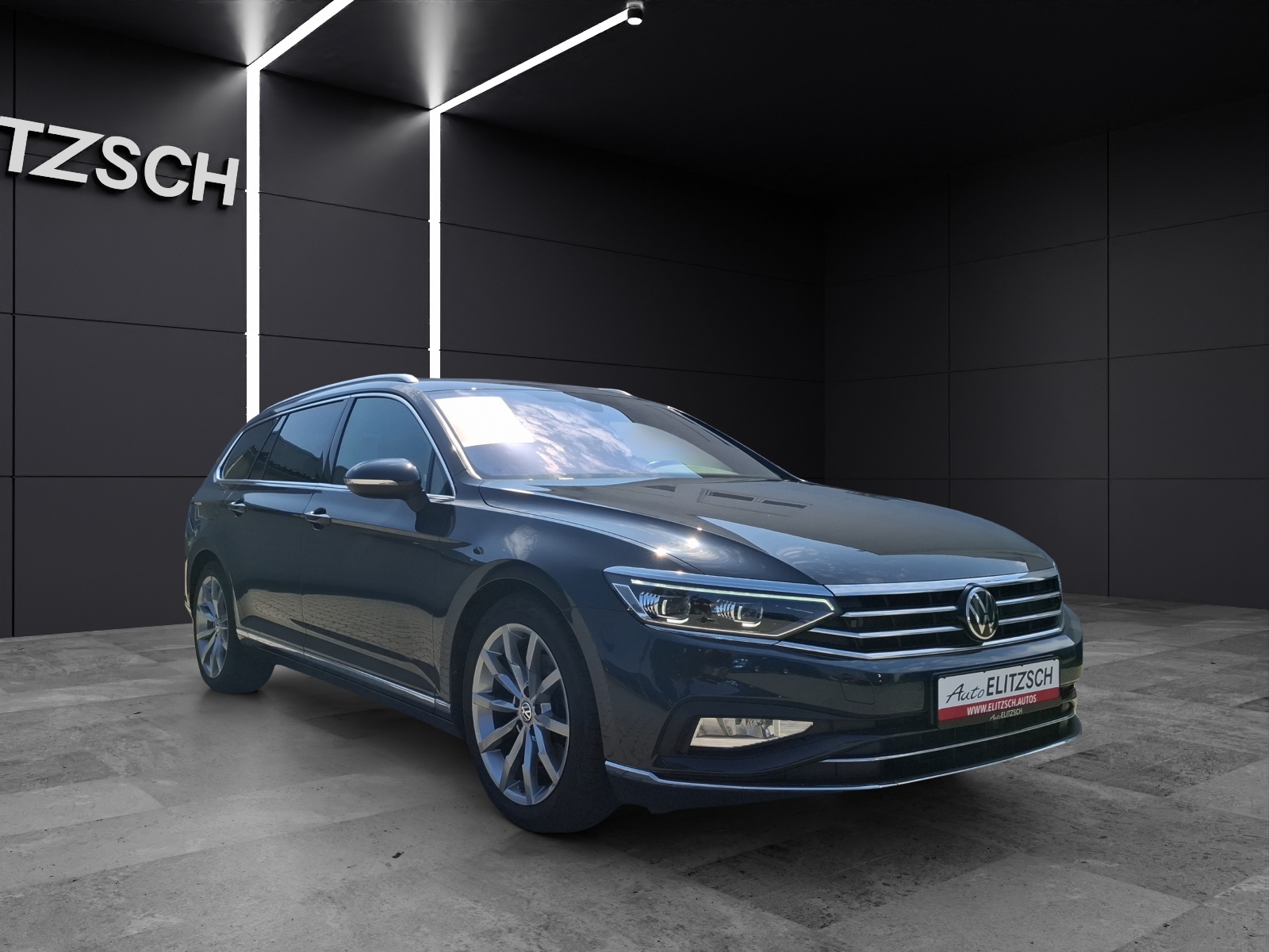 Fahrzeugabbildung Volkswagen Passat Variant TDI Elegance DSG R-Line Matrix AHK Navi ACC RFK Harman SH 19