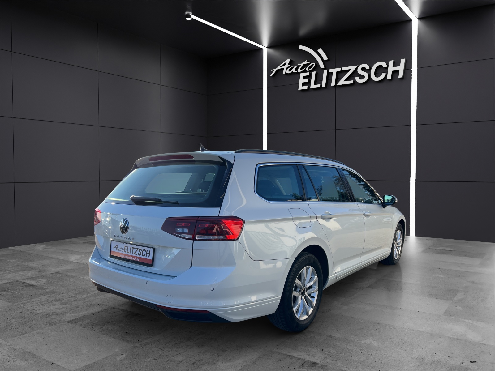 Fahrzeugabbildung Volkswagen Passat Variant TDI Business DSG LED NAVI ACC RFK SH LM